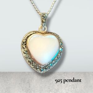 925 sterling silver Signed pendant, heart Mother Of Pearl Marcasite Gemstone